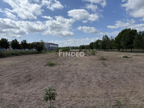 Komerční pozemek, 5601 m2, Králův Dvůr