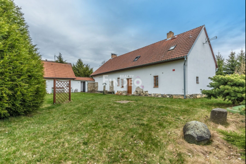 RD 3+1 Mašovice, 2.773 m2 pozemek, naprosté soukromí