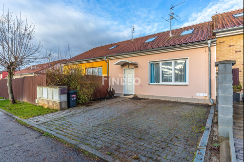 Prodej 4+1 se zahradou 360 m2, Nučice u Rudné