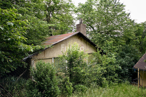 Prodej chaty s pozemkem 1079 m2 v obci Vráž