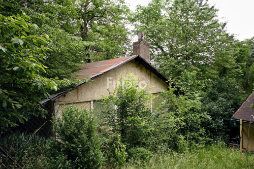 Prodej chaty s pozemkem 1079 m2 v obci Vráž