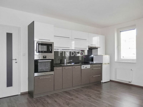 Pronájem bytu 1+kk, 35m2/B, Praha 4 - Libuš