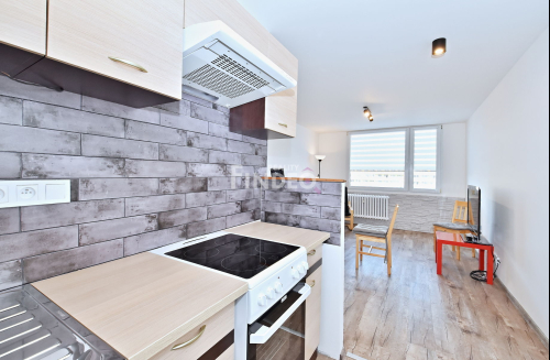 Pronájem bytu 2+kk, 43 m2, Kladno