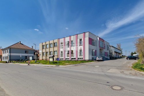 Prodej bytu 1+kk+ pracovna, balkón, Chyňava