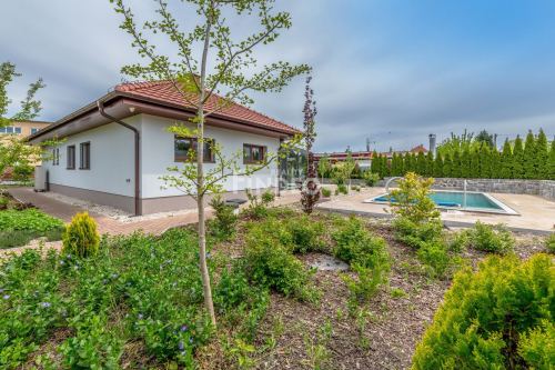 Novostavba RD 4+kk/zimní zahrada obec Zápy, pozemek 944 m2