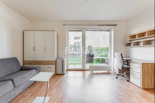 Prodej bytu 1+kk/terasa + předzahrádka Hostivice, ihned k nastěhování